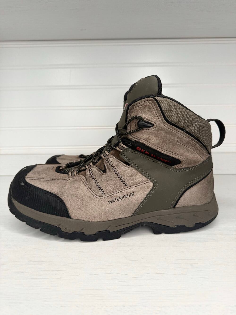 Red Wing 9561 Waterproof Safety Toe Work Boots Men’s 9.5 E2 ASTM EH PR Brown